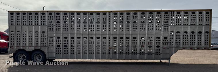 image for item FB0806 2006 Merritt livestock trailer