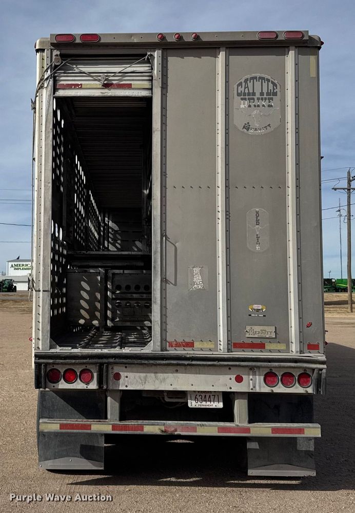 image for item FB0806 2006 Merritt livestock trailer