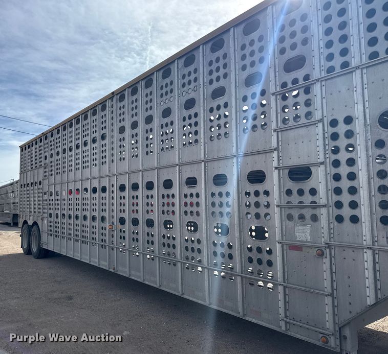 image for item FB0806 2006 Merritt livestock trailer