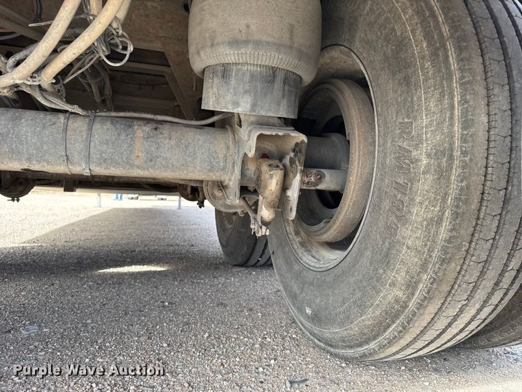 image for item FB0806 2006 Merritt livestock trailer