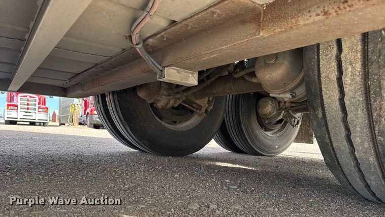 image for item FB0806 2006 Merritt livestock trailer