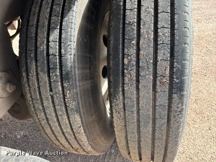 image for item FB0806 2006 Merritt livestock trailer