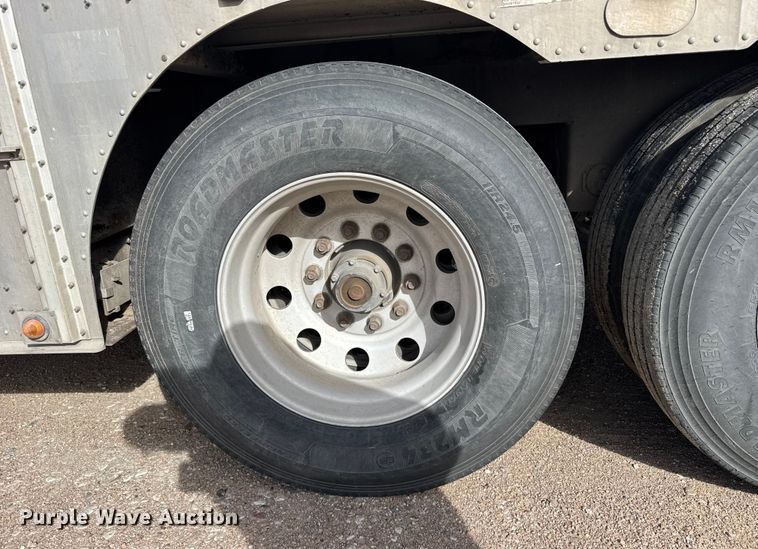 image for item FB0806 2006 Merritt livestock trailer