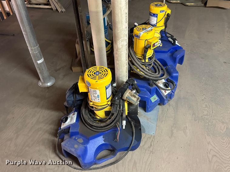 image for item FB0821 (4) chemical pumps