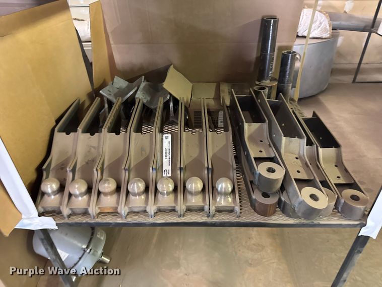 image for item FB0822 Pivot end hitches