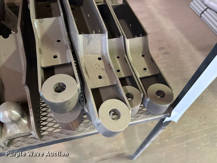 image for item FB0822 Pivot end hitches