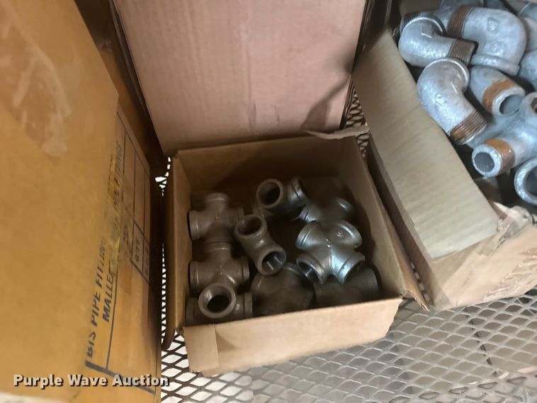 image for item FB0825 Pipe fittings