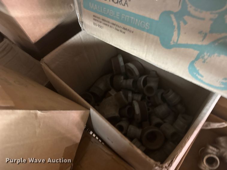 image for item FB0825 Pipe fittings