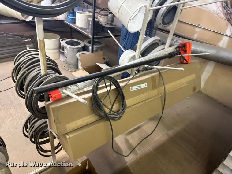 image for item FB0833 Pivot parts