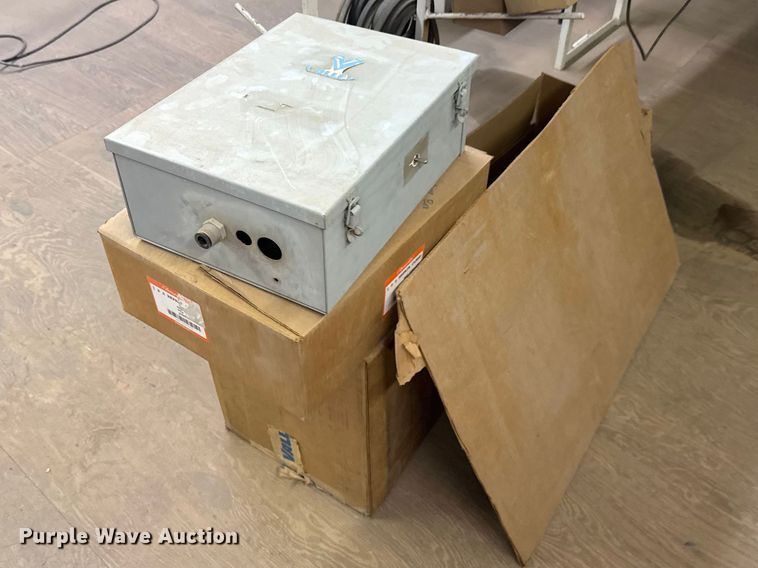 image for item FB0833 Pivot parts