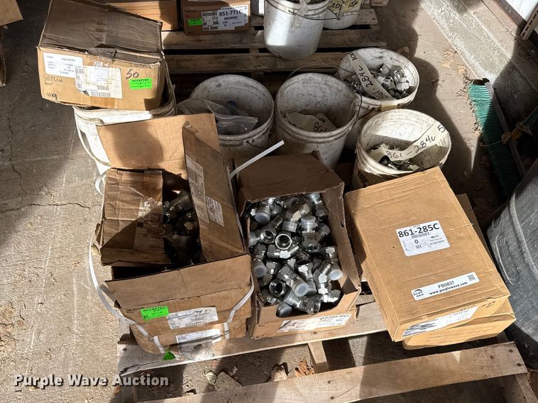 image for item FB0837 Hydraulic fittings