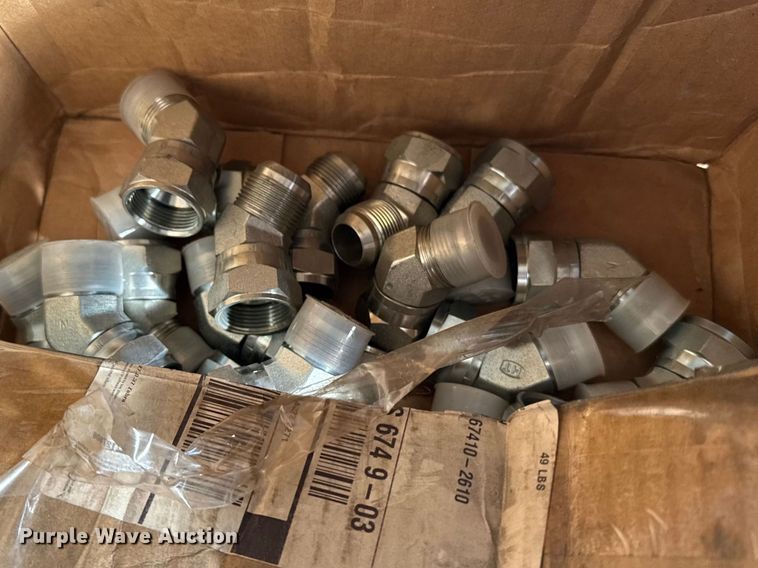 image for item FB0837 Hydraulic fittings