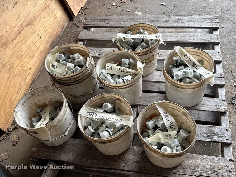 image for item FB0838 Hydraulic fittings