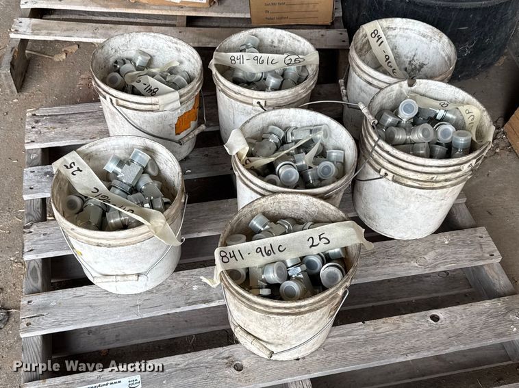 image for item FB0838 Hydraulic fittings