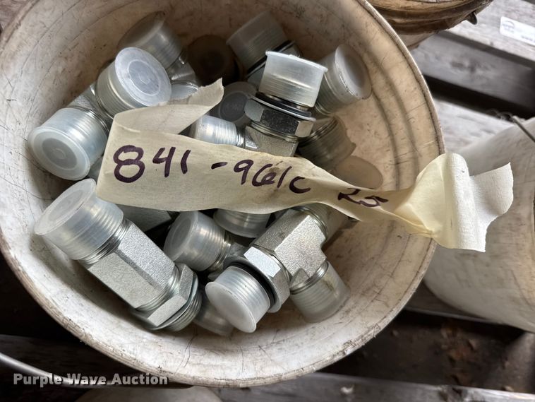 image for item FB0838 Hydraulic fittings