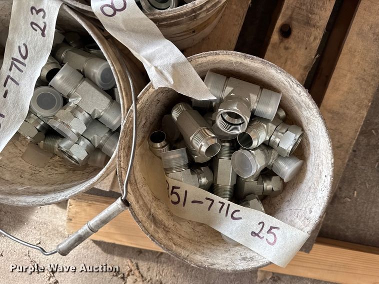 image for item FB0839 Hydraulic fittings