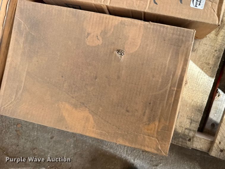 image for item FB0839 Hydraulic fittings