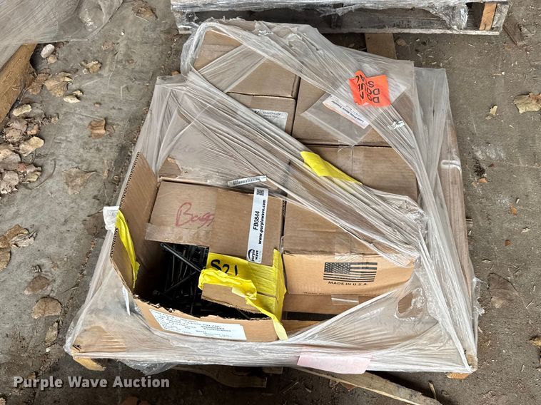 image for item FB0844 Approximately (850) clevis pins