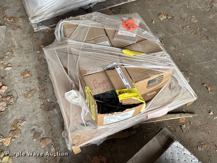 image for item FB0844 Approximately (850) clevis pins