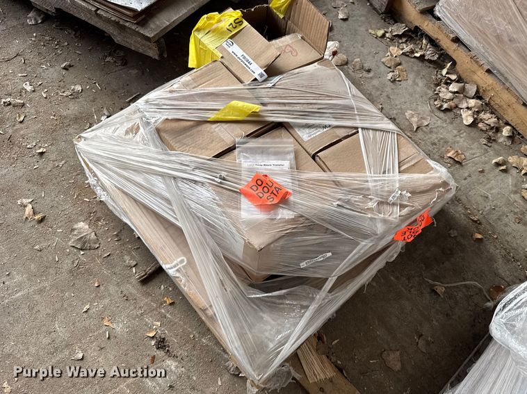 image for item FB0844 Approximately (850) clevis pins