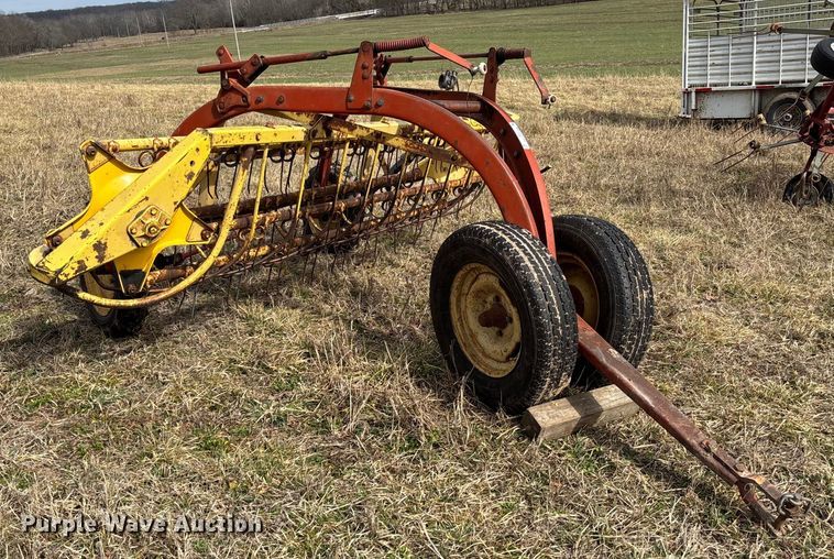 image for item FB3031 New Holland 256 hay rake