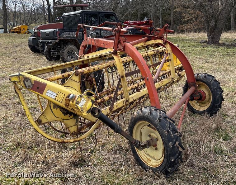 image for item FB3031 New Holland 256 hay rake