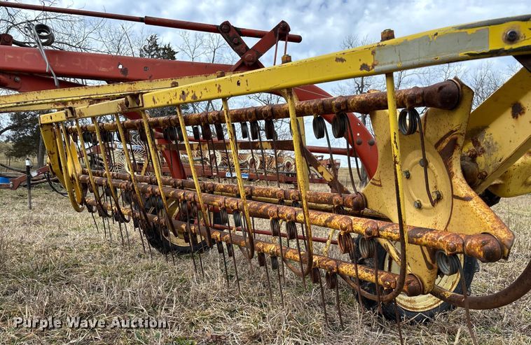 image for item FB3031 New Holland 256 hay rake