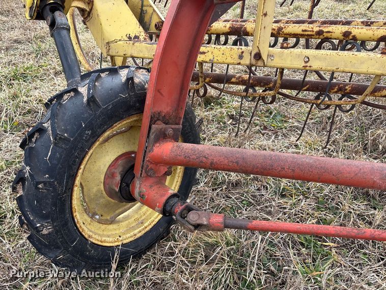 image for item FB3031 New Holland 256 hay rake