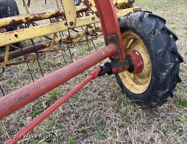 image for item FB3031 New Holland 256 hay rake