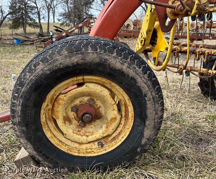 image for item FB3031 New Holland 256 hay rake