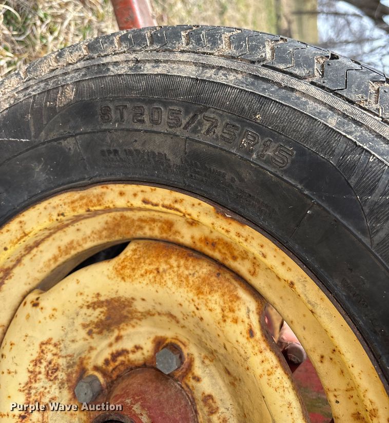 image for item FB3031 New Holland 256 hay rake