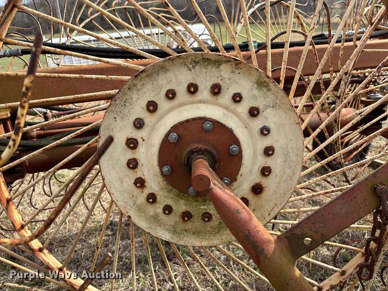 image for item FB3032 Sitrex MX-8 hay rake