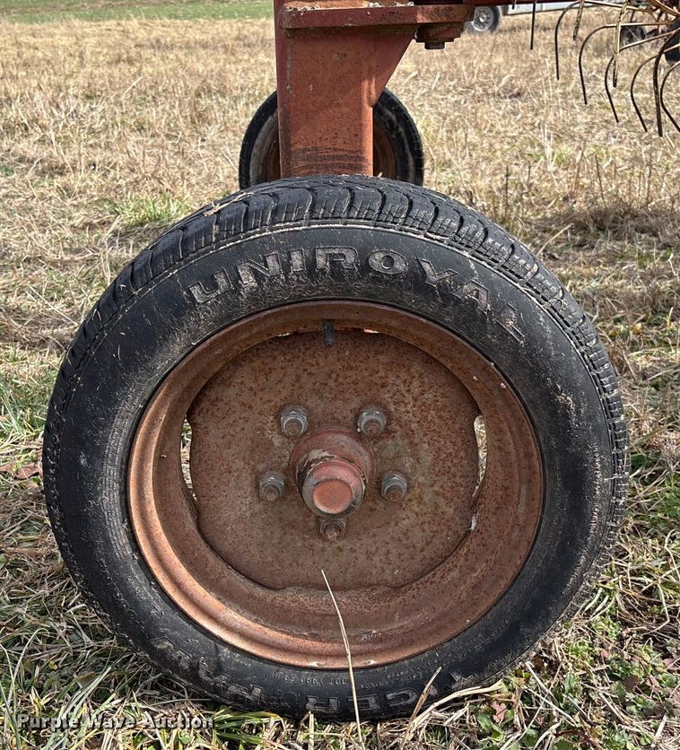 image for item FB3032 Sitrex MX-8 hay rake