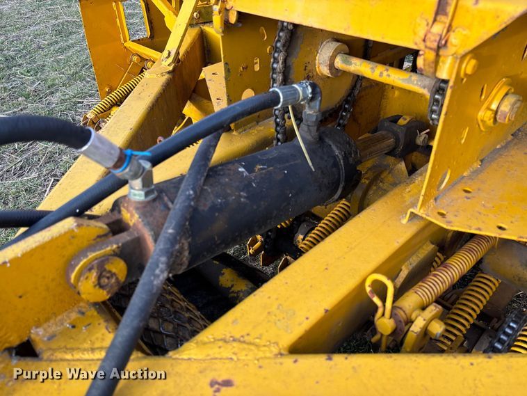 image for item FB3035 Haybuster 1206-3 no-till grain drill