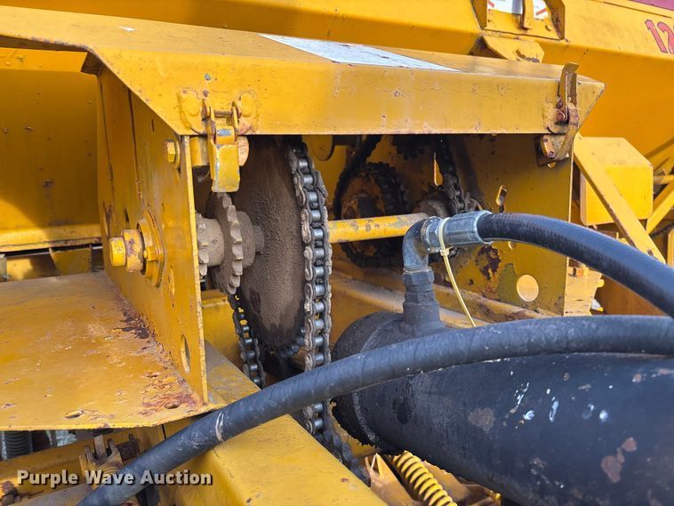 image for item FB3035 Haybuster 1206-3 no-till grain drill