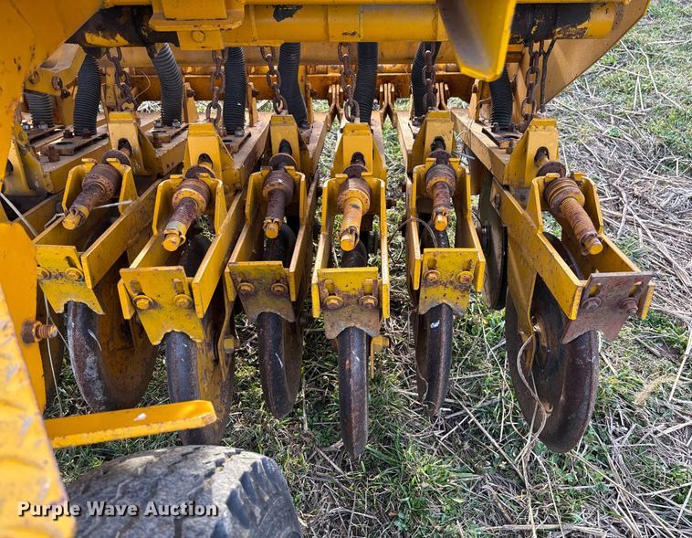 image for item FB3035 Haybuster 1206-3 no-till grain drill