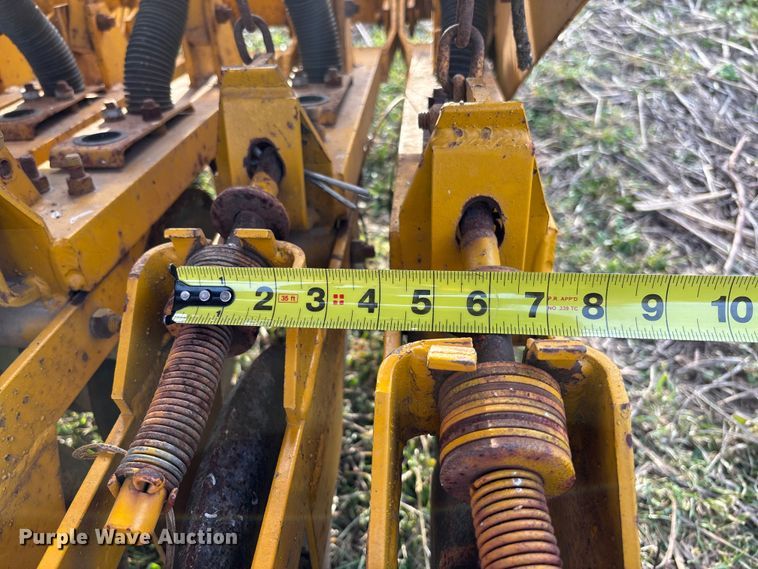 image for item FB3035 Haybuster 1206-3 no-till grain drill