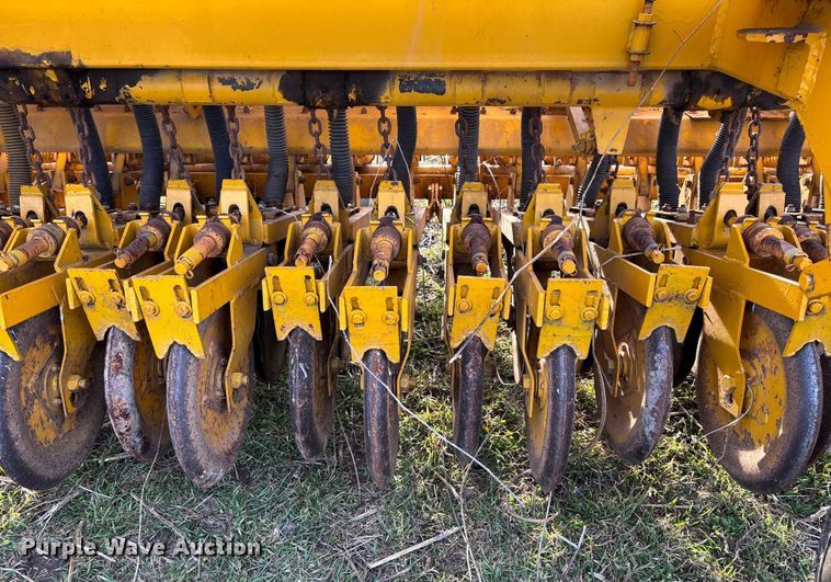 image for item FB3035 Haybuster 1206-3 no-till grain drill