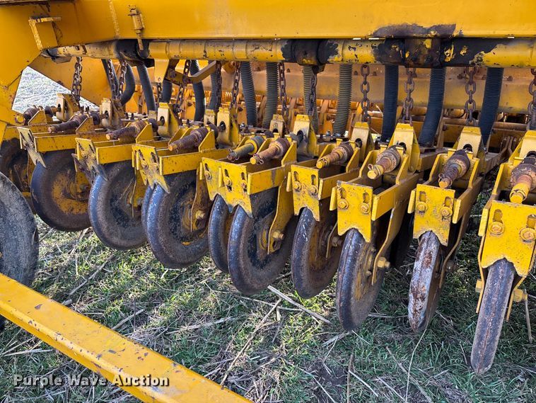 image for item FB3035 Haybuster 1206-3 no-till grain drill