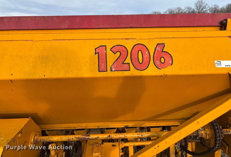 image for item FB3035 Haybuster 1206-3 no-till grain drill