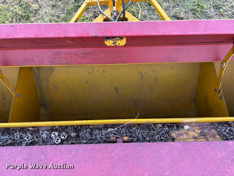 image for item FB3035 Haybuster 1206-3 no-till grain drill