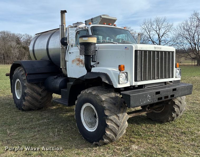 image for item FB3037 1982 GMC Big Wheels liquid manure spreader
