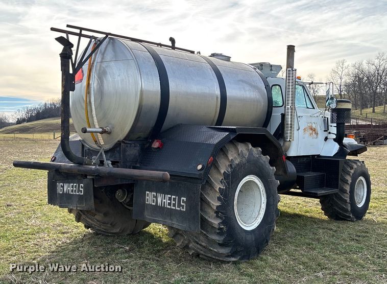 image for item FB3037 1982 GMC Big Wheels liquid manure spreader