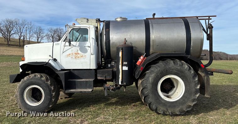 image for item FB3037 1982 GMC Big Wheels liquid manure spreader