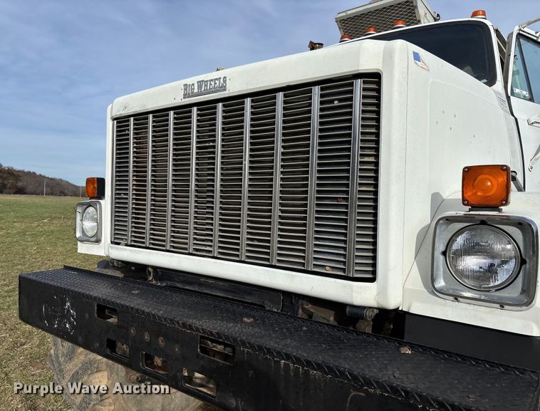 image for item FB3037 1982 GMC Big Wheels liquid manure spreader