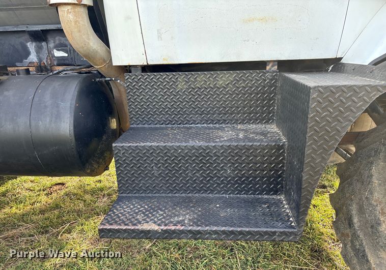 image for item FB3037 1982 GMC Big Wheels liquid manure spreader