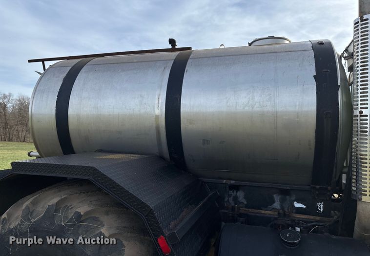 image for item FB3037 1982 GMC Big Wheels liquid manure spreader