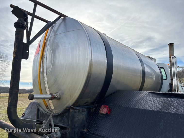 image for item FB3037 1982 GMC Big Wheels liquid manure spreader