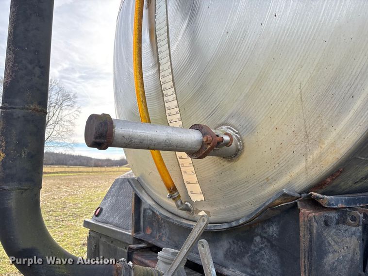 image for item FB3037 1982 GMC Big Wheels liquid manure spreader