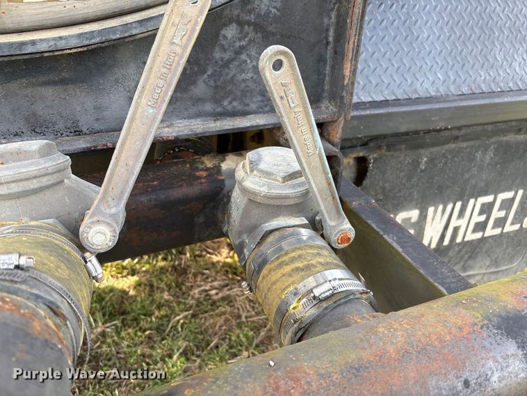 image for item FB3037 1982 GMC Big Wheels liquid manure spreader